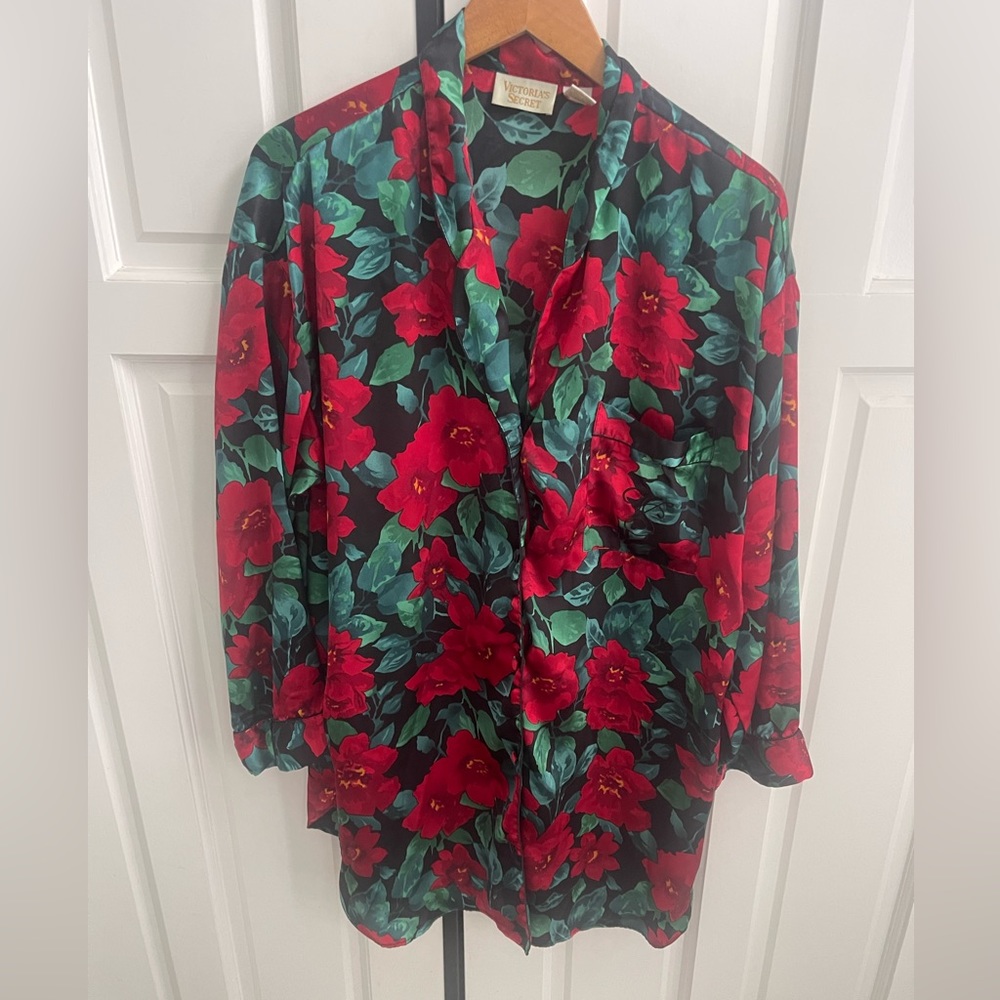 VICTORIA’S SECRET Vintage Satin Floral Sleepshirt